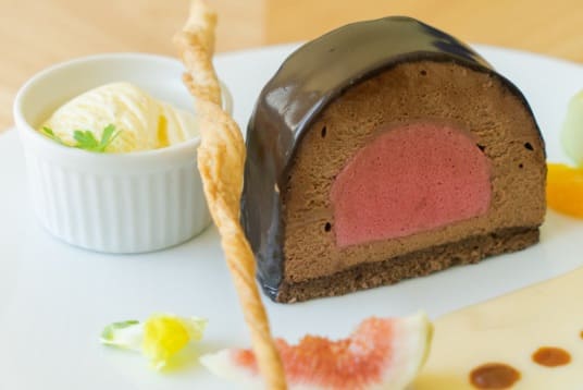 木苺とチョコレートムースケーキセット